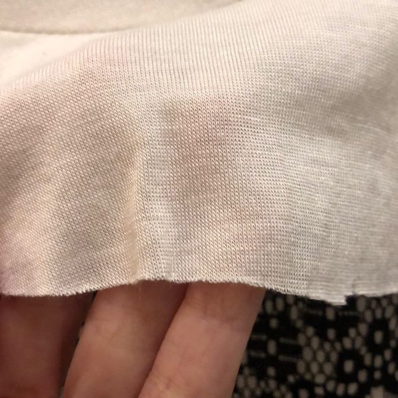 🎉Beautiful Wet Seal Lace Top🎊 - Picture 4 of 5